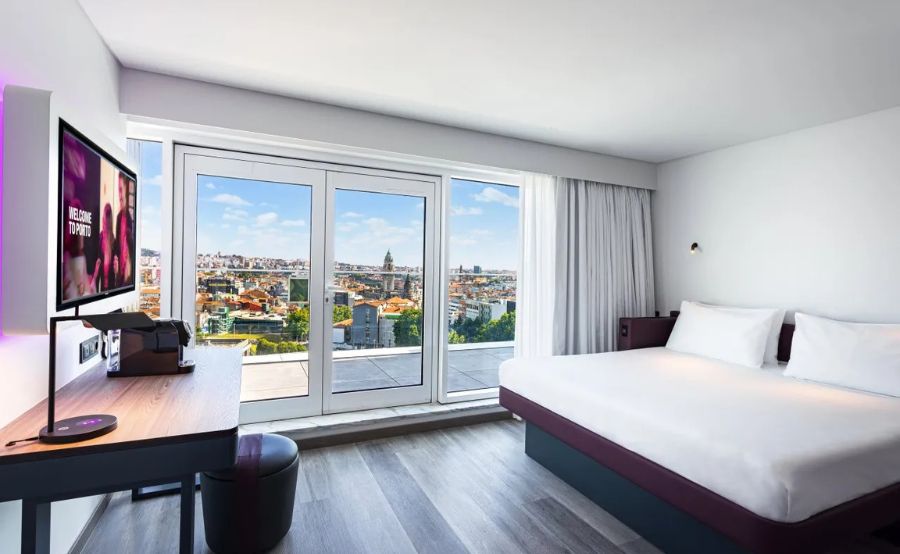 YOTEL Porto  4*